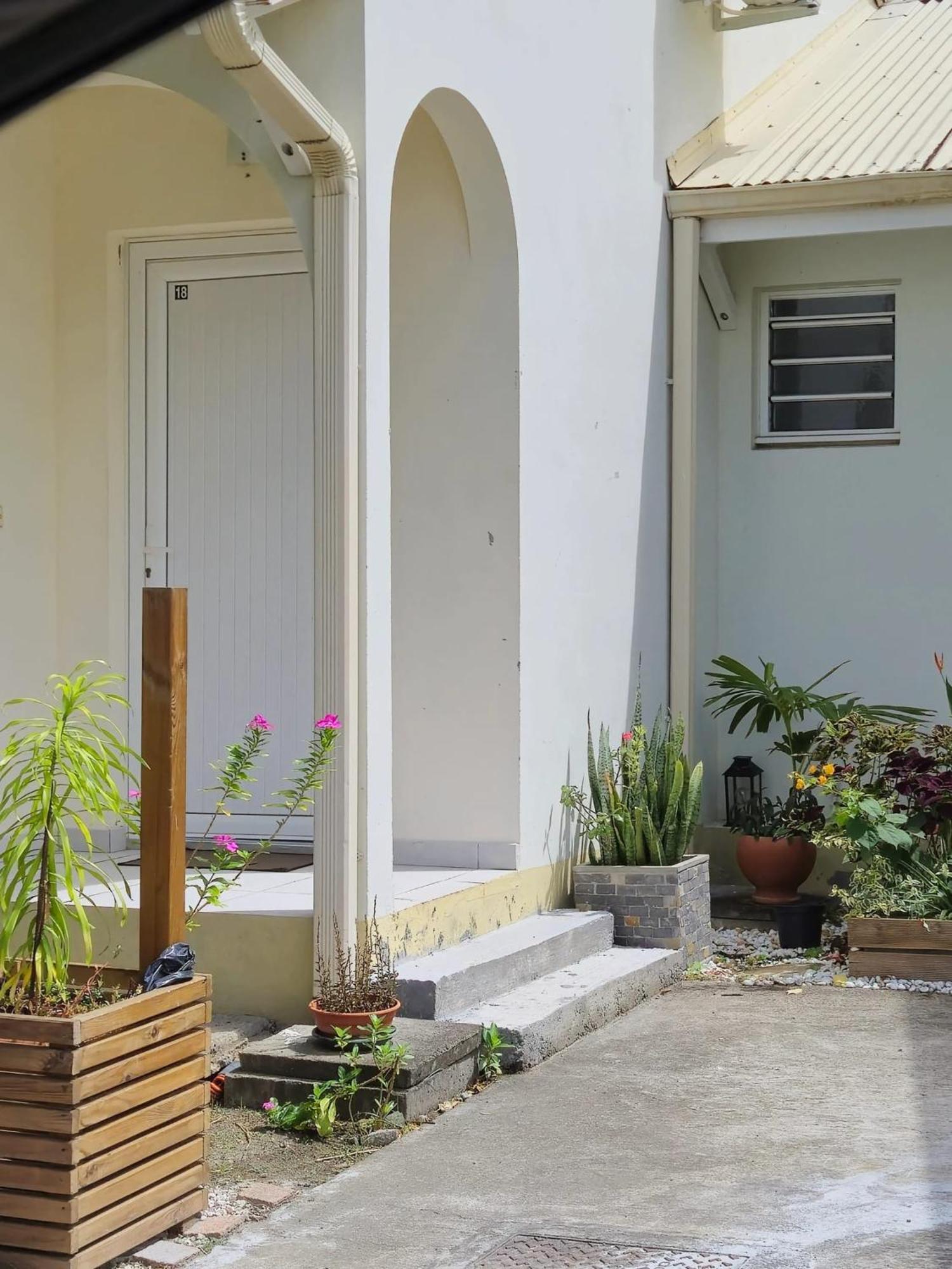 Maison Charmante A Sainte-Anne Avec Jardin Et Pergola En Bois. Dış mekan fotoğraf